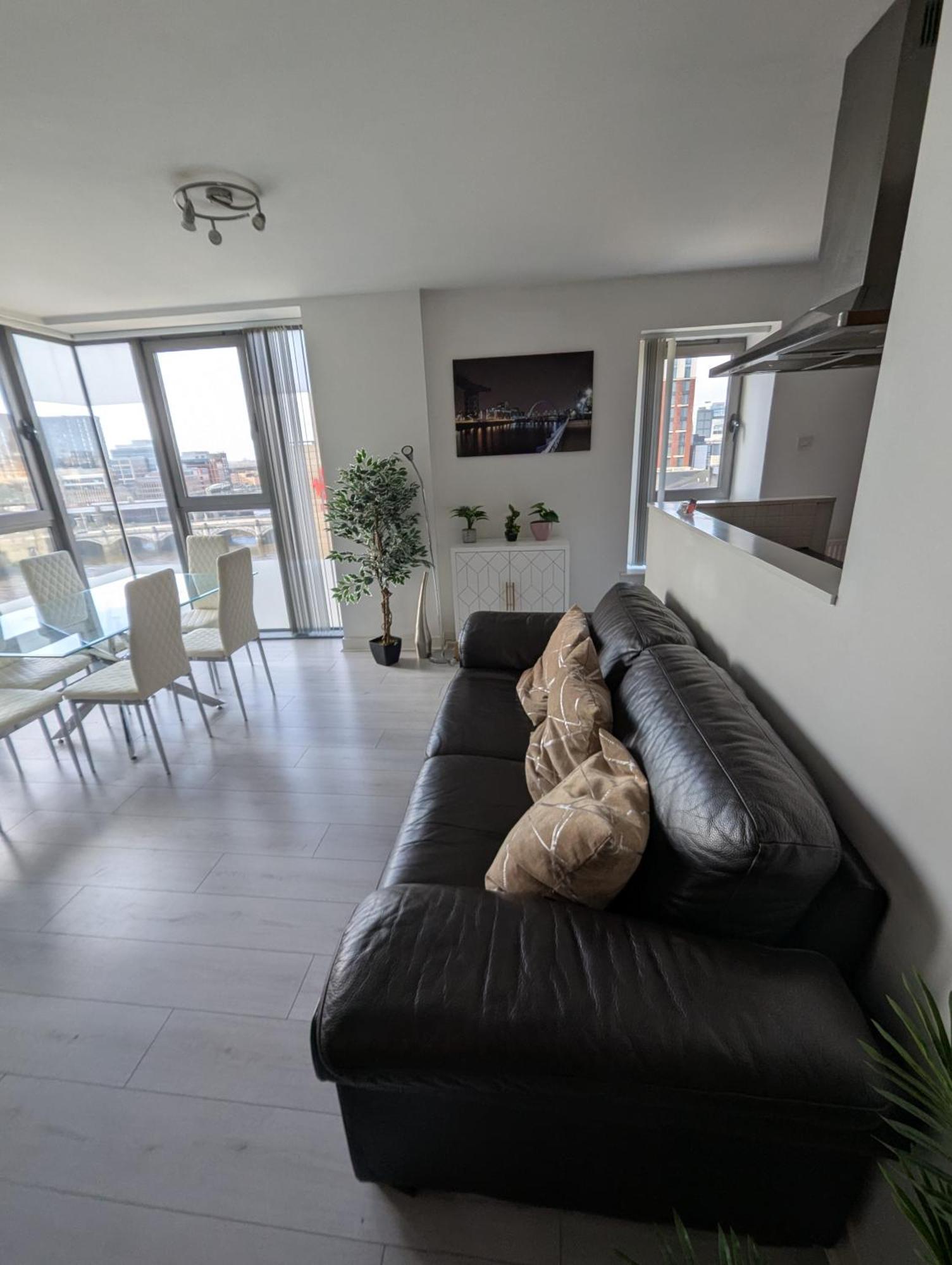 Glasgow City Centre Waterfront Apartment Luaran gambar